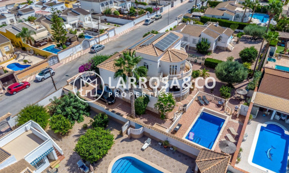 A Vendre - Villa - Torrevieja - La Siesta - El Salado - Torreta