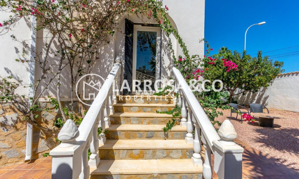 A Vendre - Villa - Torrevieja - La Siesta - El Salado - Torreta