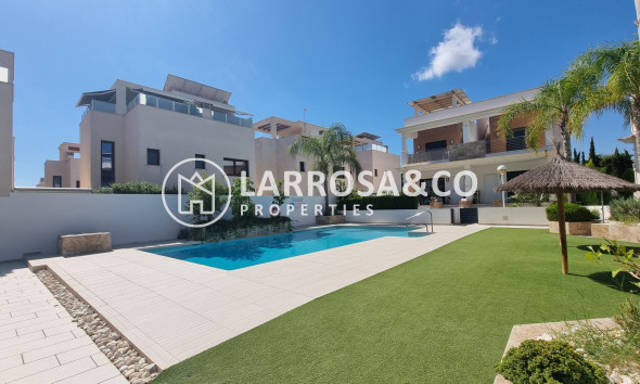 Вторичный рынок - Таунхаус - Сьюдад Кесада - Lo Marabu