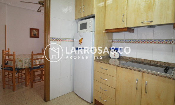 Resale - Apartment - Torrevieja - Centro