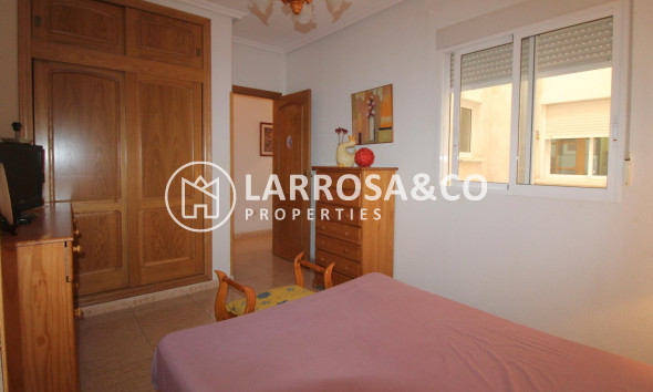 Resale - Apartment - Torrevieja - Centro