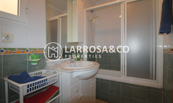 Resale - Apartment - Torrevieja - Centro