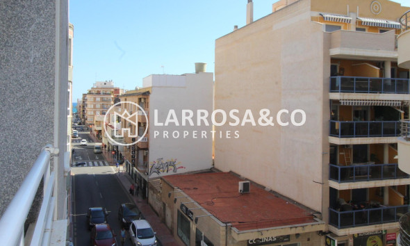 Resale - Apartment - Torrevieja - Centro
