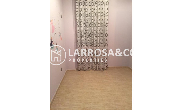 Вторичный рынок - Квартира - Альморади - Centro urbano 2