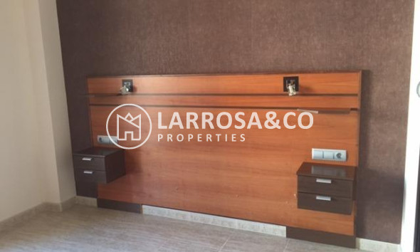 Вторичный рынок - Квартира - Альморади - Centro urbano 2