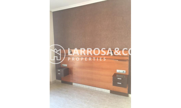 Вторичный рынок - Квартира - Альморади - Centro urbano 2