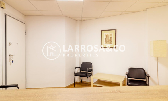 Alquiler larga estancia - Local - Orihuela - Zona Centro