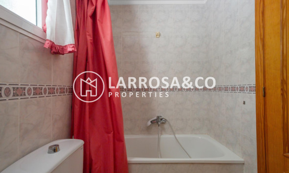 Resale - Apartment - Torrevieja - Playa del cura