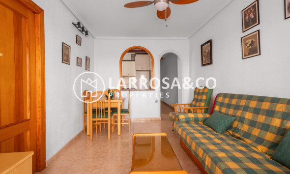 Resale - Apartment - Torrevieja - Playa del cura