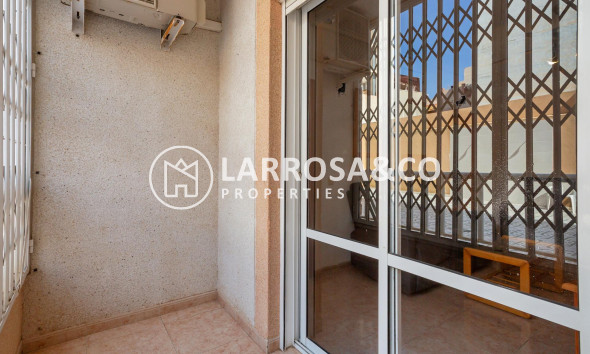 Resale - Apartment - Torrevieja - Centro