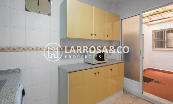 Resale - Apartment - Torrevieja - Centro