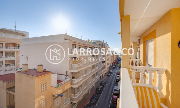 Reventa - Apartamento - Torrevieja - Playa del cura