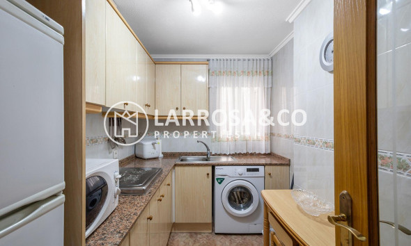 Вторичный рынок - Квартира - Торревьеха - Estacion de autobuses