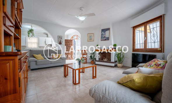 Вторичный рынок - Дом - Торревьеха - La Siesta - El Salado - Torreta