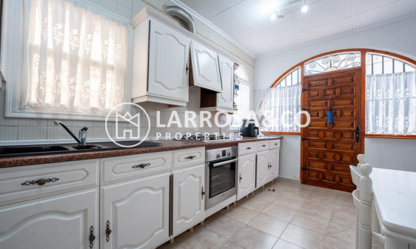 Вторичный рынок - Дом - Торревьеха - La Siesta - El Salado - Torreta