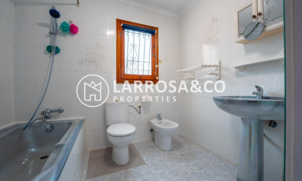 Вторичный рынок - Дом - Торревьеха - La Siesta - El Salado - Torreta