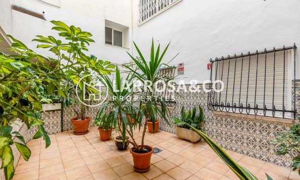 A Vendre - Apartment - Torrevieja - Estacion de autobuses