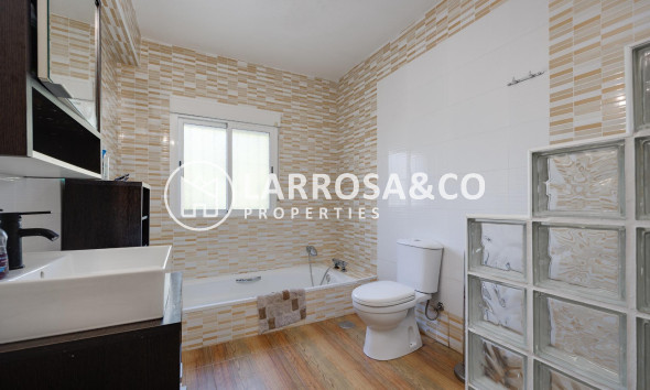 Вторичный рынок - Дом - Торревьеха - Лос Балконес