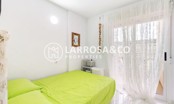 Resale - Apartment - Torrevieja - Centro
