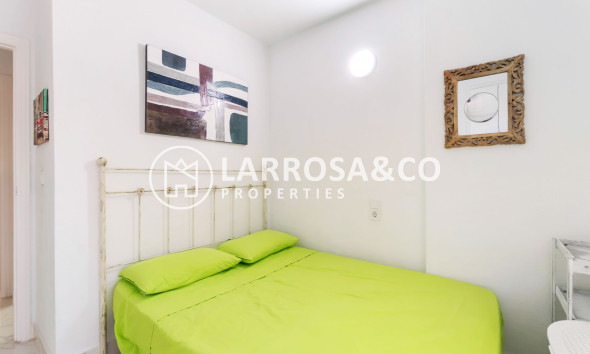Resale - Apartment - Torrevieja - Centro