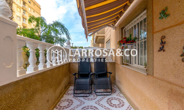 Resale - Apartment - Torrevieja - Centro