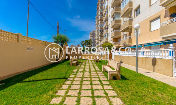 Resale - Apartment - Torrevieja - Centro