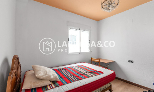 Вторичный рынок - Квартира - Торревьеха - Estacion de autobuses