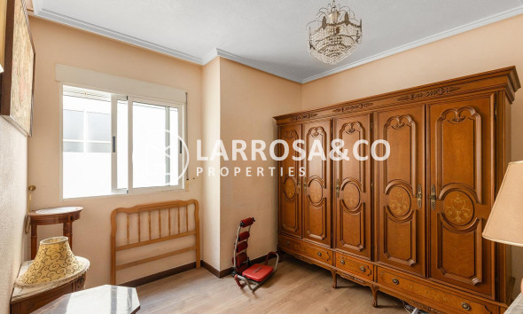 Вторичный рынок - Квартира - Торревьеха - Estacion de autobuses