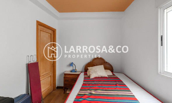 Вторичный рынок - Квартира - Торревьеха - Estacion de autobuses