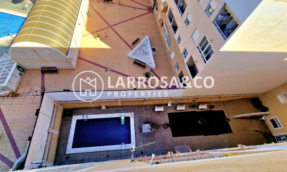 Resale - Apartment - Torrevieja - Centro