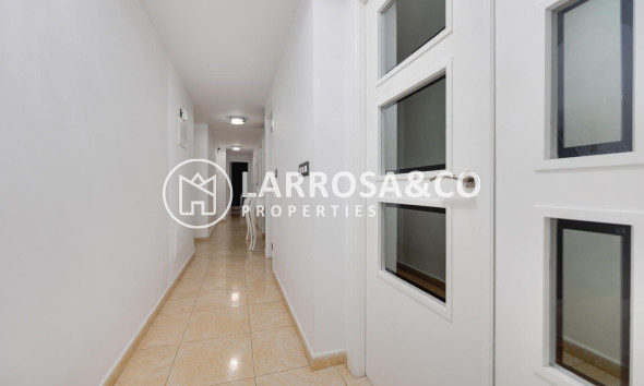 Herverkoop - Apartment - Torrevieja - Centro