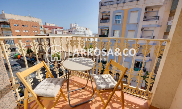 Herverkoop - Apartment - Torrevieja - Centro