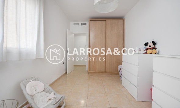 Herverkoop - Apartment - Torrevieja - Centro