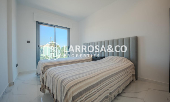 Resale - Apartment - Guardamar del Segura - El Raso