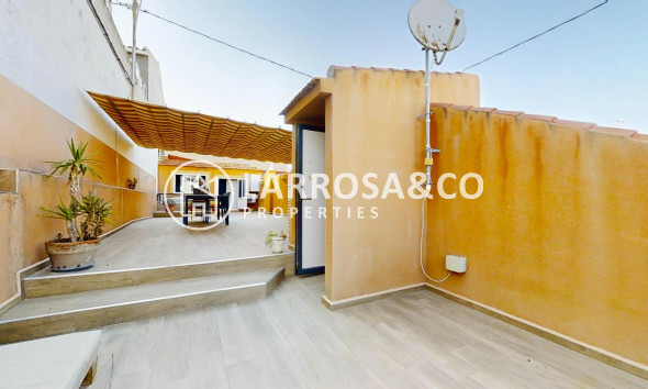 Вторичный рынок - Дом - Торревьеха - Playa de los Naufragos