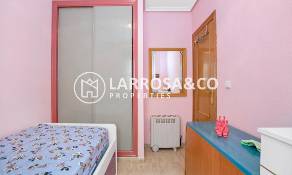 Resale - Apartment - Torrevieja - Centro
