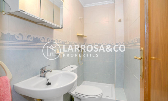 Resale - Apartment - Torrevieja - Centro