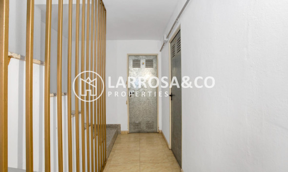 Resale - Apartment - Torrevieja - Centro