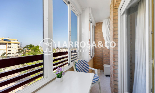 Resale - Apartment - Torrevieja - Estacion de autobuses