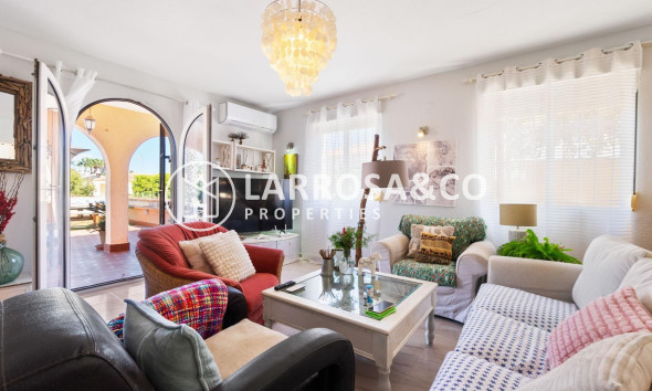 A Vendre - Villa - Orihuela costa - La Zenia