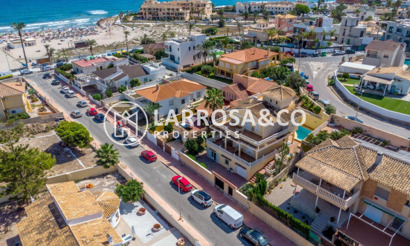 A Vendre - Villa - Orihuela costa - La Zenia