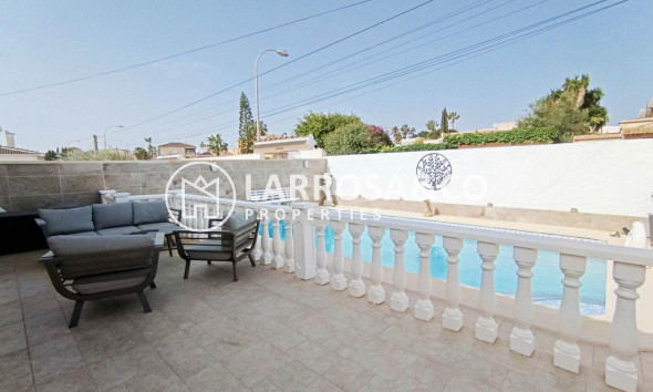 Resale - Detached House/Villa - Torrevieja - La Siesta - El Salado - Torreta