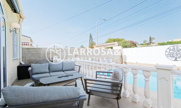 Resale - Detached House/Villa - Torrevieja - La Siesta - El Salado - Torreta