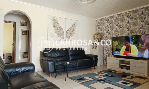 Resale - Detached House/Villa - Torrevieja - La Siesta - El Salado - Torreta