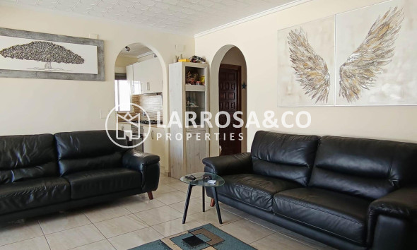 Resale - Detached House/Villa - Torrevieja - La Siesta - El Salado - Torreta