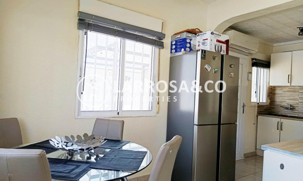 Resale - Detached House/Villa - Torrevieja - La Siesta - El Salado - Torreta