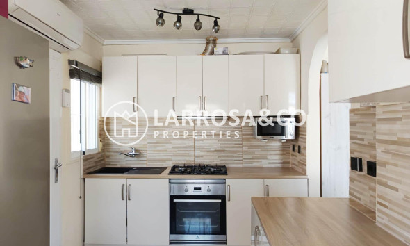 Resale - Detached House/Villa - Torrevieja - La Siesta - El Salado - Torreta