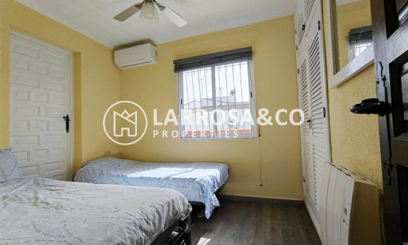 Resale - Detached House/Villa - Torrevieja - La Siesta - El Salado - Torreta