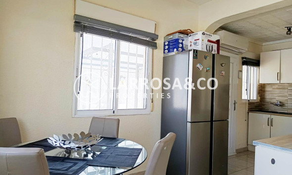 Resale - Detached House/Villa - Torrevieja - La Siesta - El Salado - Torreta