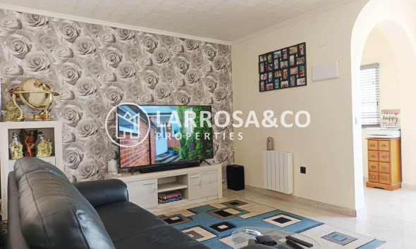 Resale - Detached House/Villa - Torrevieja - La Siesta - El Salado - Torreta